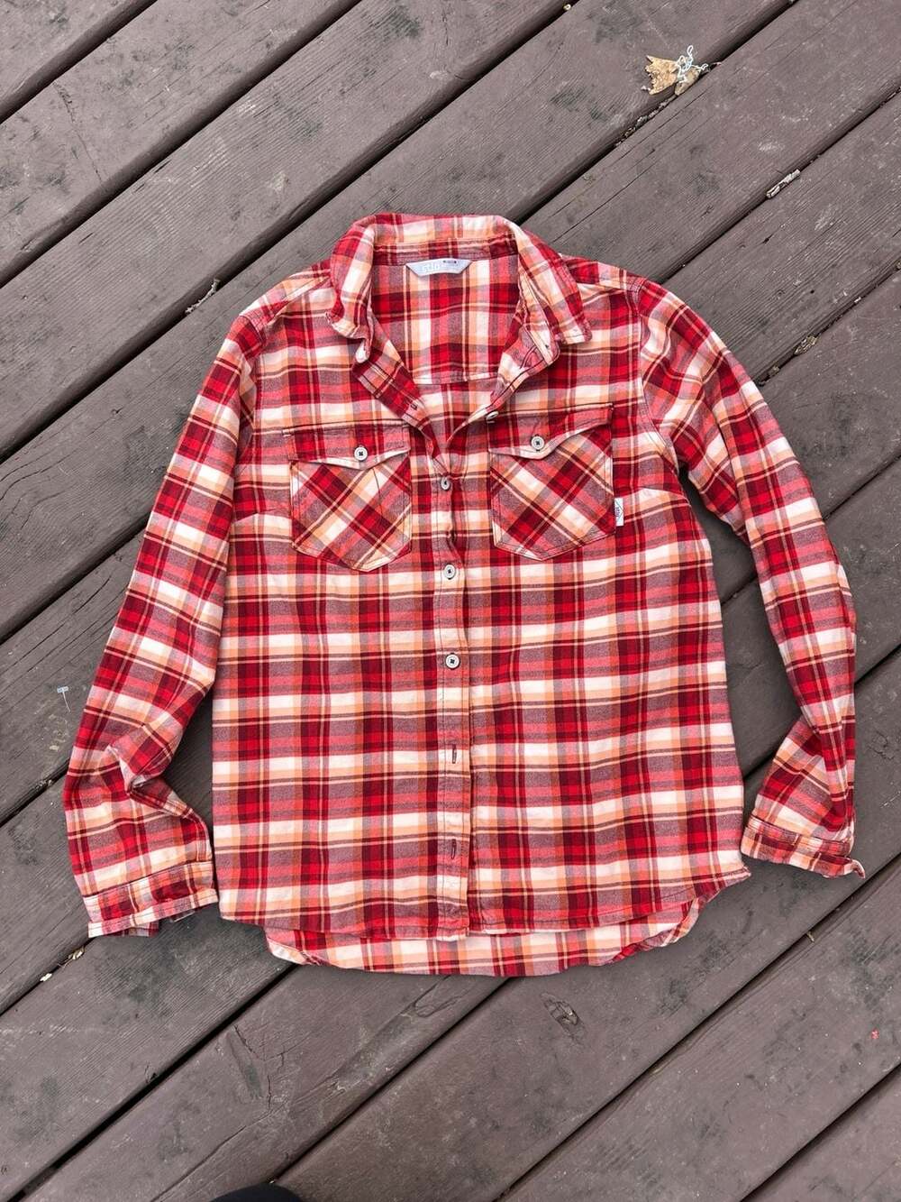 Stio Women's Kirby Flannel Shirt Red Plaid Long Sleeve Button Up